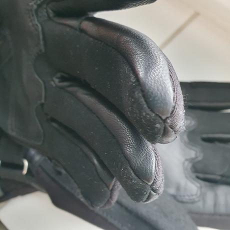 Motorkárske rukavice, 