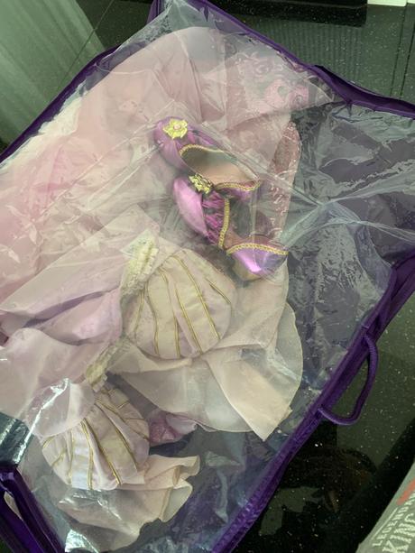 Rapunzel deluxe disney kostým s črievicami a korun, 