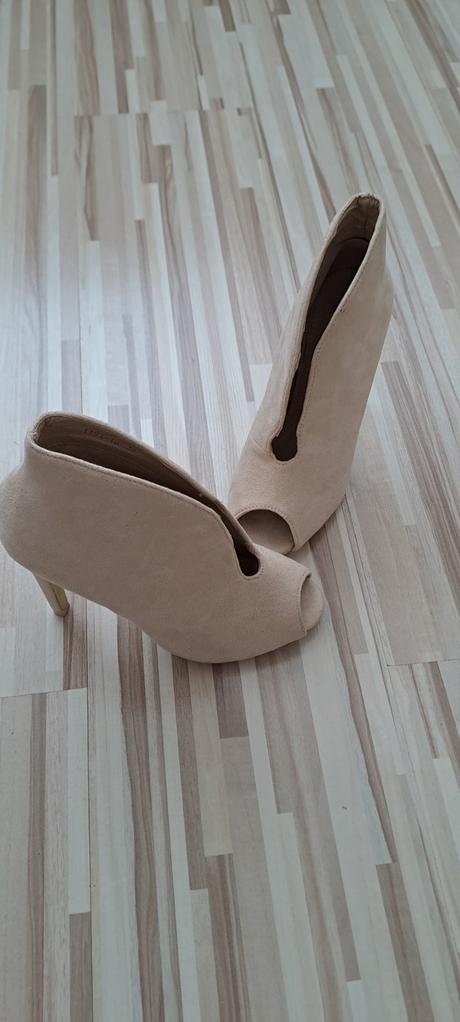 Krémové  topánky v.35, 35