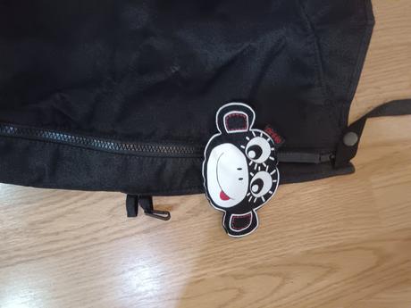 Čierny univerzálny nanoznik, pinkie