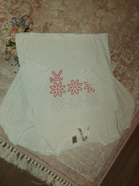 Dievcenske tricko, 104