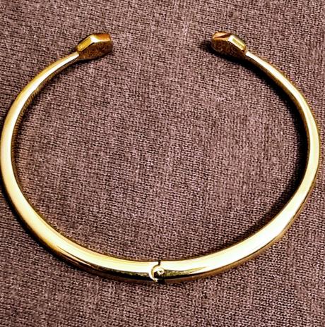 Fossil náramok nový, fossil