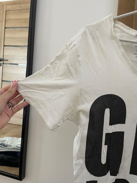 Biele tričko s potlačou, bershka,m