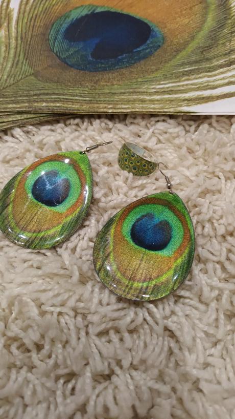 Náušnice, prsteň, 