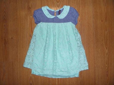 Bledozelené čipkované šaty, 92