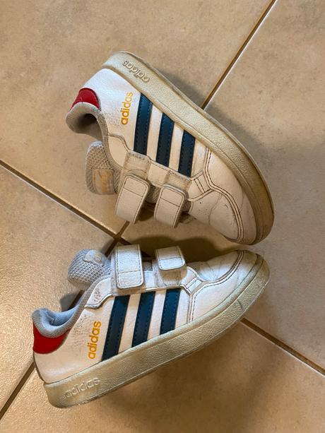 Darujem detské tenisky a platenky, adidas,25
