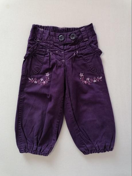 Podšite nohavice fialove s kvetmi, 92