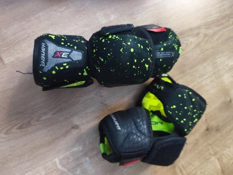Hokejová výstroj, bauer,xs