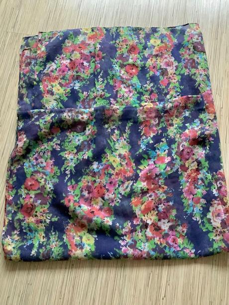 Krasny kvetovany sal, 