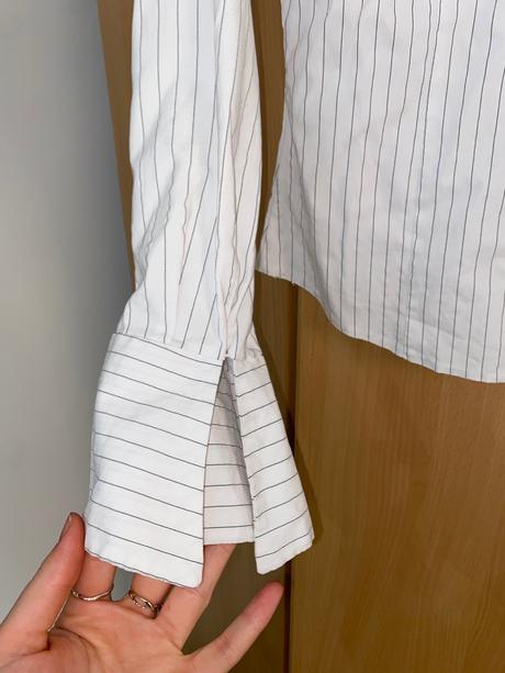 Krásna pásikavá elastická košeľa / blúzka, s