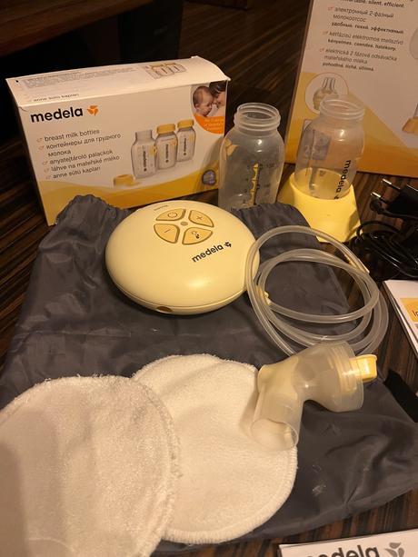 Odsávačka medela swing,