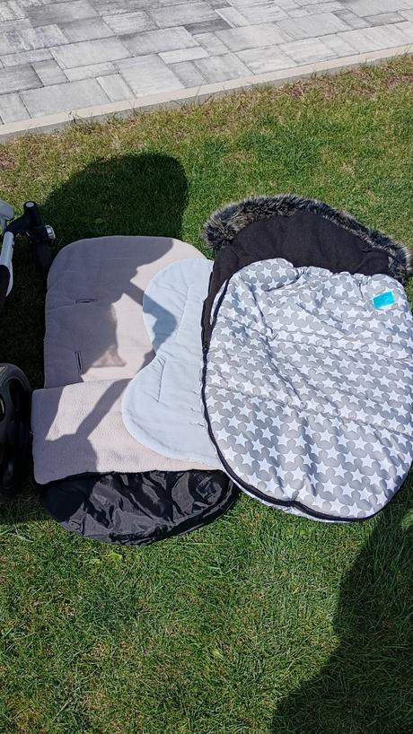 3 kombinacia britáx go, britax,britax go