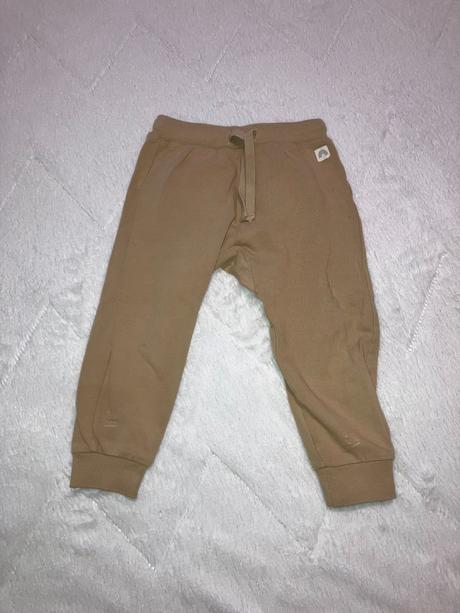 Tepláky so psom na zadku, lindex,80