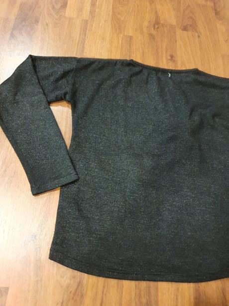 Tričko elastické s volánom veľ. 146, 146