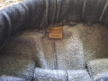 Naketano tepláky, 158