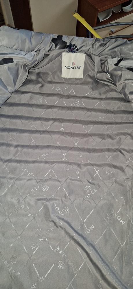 Moncler vetrovka, m