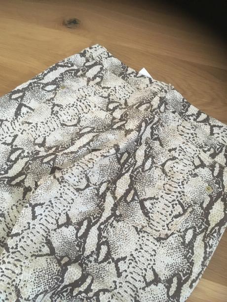 Tenké riflove nohavice pc 19.90, h&m,38