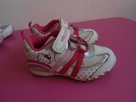 Tenisky hello kitty uk6 sanrio -, 22