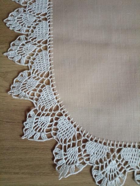 Háčkované dečky, obrusy, 