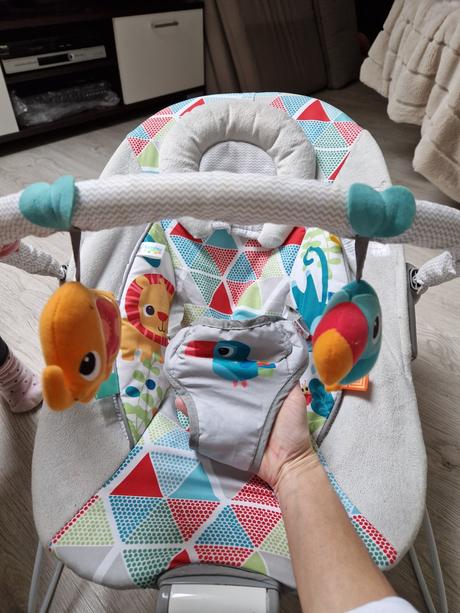 Vibrujuce kresielko bright stars, 