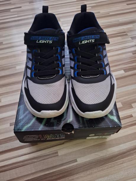 Detské tenisky svietiace, skechers,34