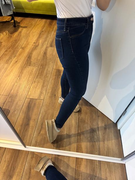 H&m obtiahnuté rifle tmavomodré, h&m,s