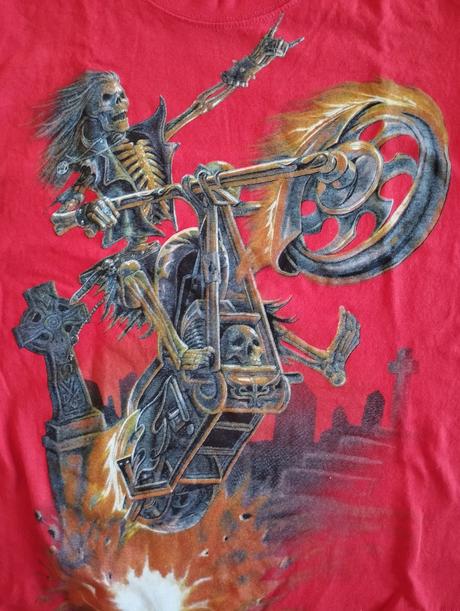 Nenosené tričko, 152