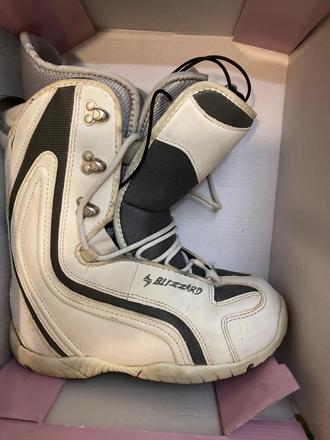 Snowbordove topanky, 37