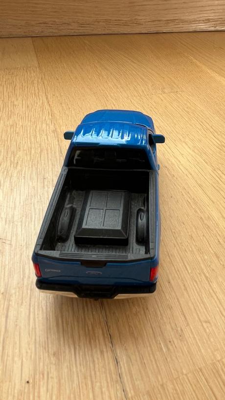 Kovové autíčko (angličák) zn. ford, 