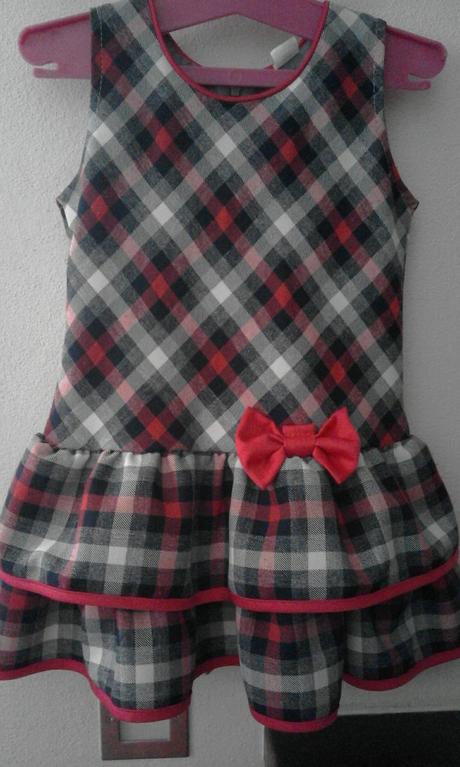 Kockované šatičky, 92