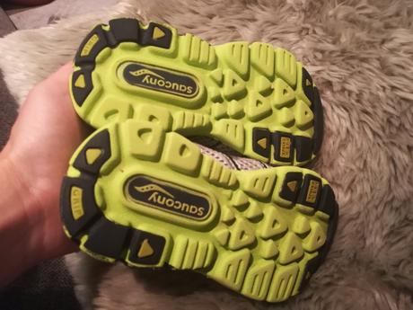 Botasky tenisky saucony, 23