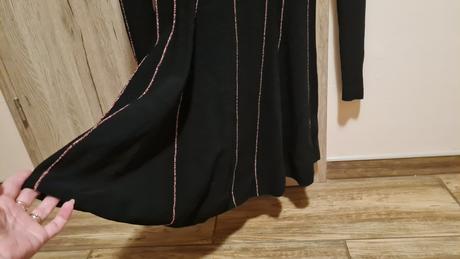 Zimné šaty escada, m