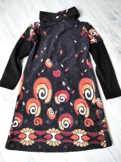 Dámske pletené saty, 38