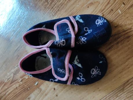 Papucky harry potter, 25