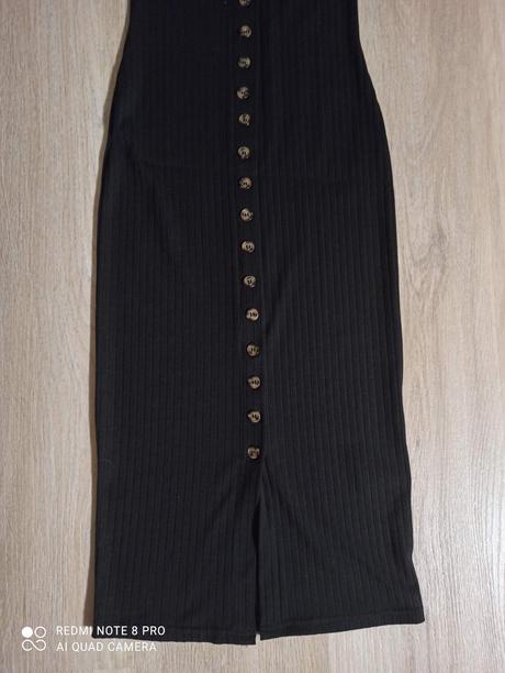 Obtiahnuté čierne šaty vel.xs., h&m,xs