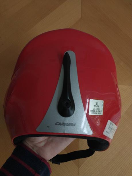 Lyžiarska prilba carrera, s