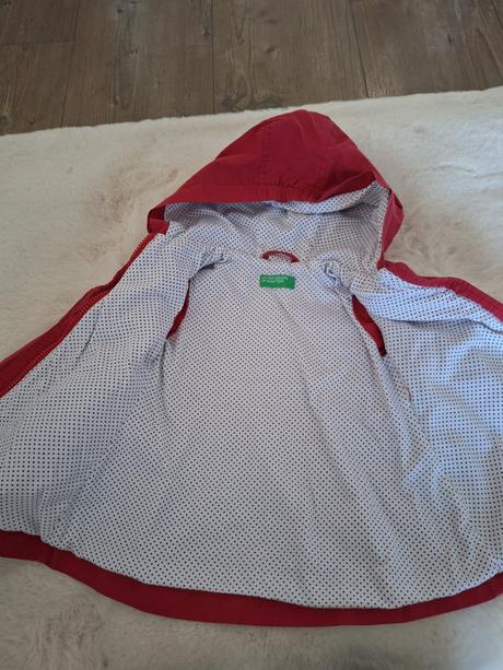 Červená bundicka benetton, benetton,86
