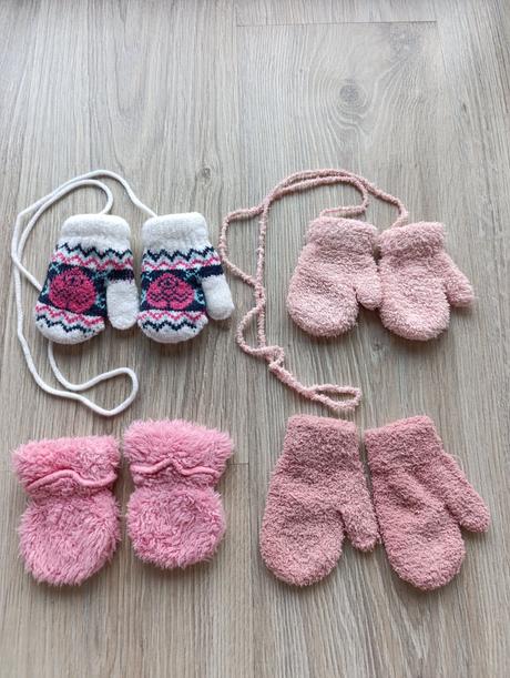 Dievčenské malé rukavičky, 