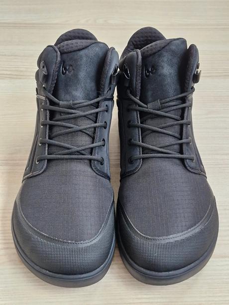 Arcticedge - all black 44, be lenka,44