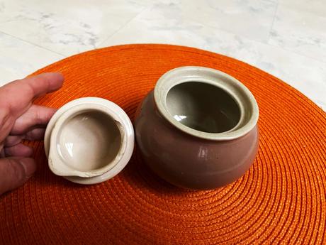 Keramická cukornička, 