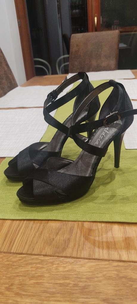 Predám dámske sandálky, 40