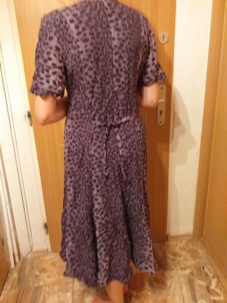 Šaty šedočierne, 46