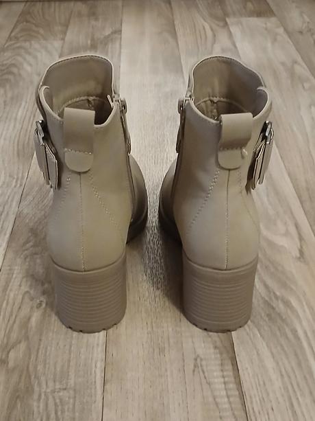 Členkové čižmy,veľ.36, clara barson,36