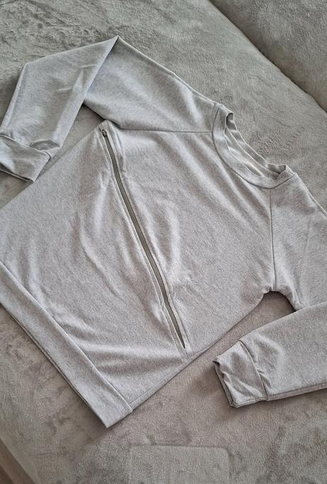 Dámska tepláková súprava, 40