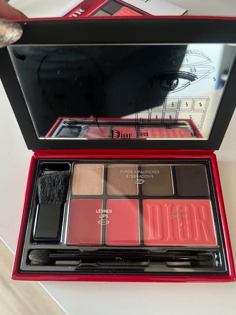 Dior paletka, 