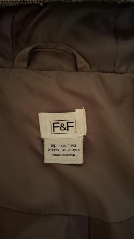Bunda s kapucňou tzv. parka, f&f,92