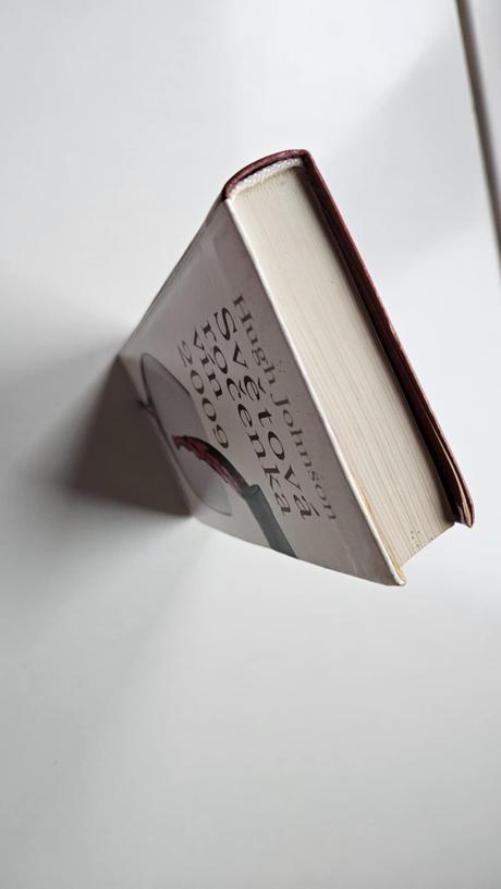 Kniha světová ročenka vín 2009,