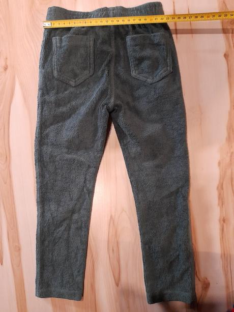 Zelené menšestrové nohavice, lupilu,98