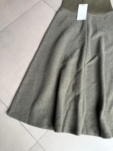 Zara sukna c. s, zara,s