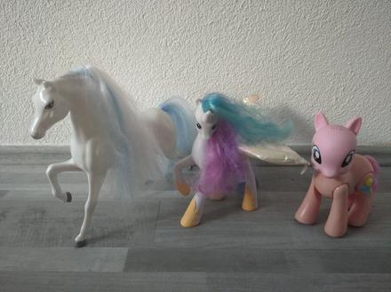 Koniky, celestia, pinkie pie,